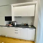 Apartman Cit,ma C'e Tut!tiny,but Need Is In! *