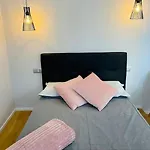 Cit,ma C'e Tut!tiny,but Need Is In! Apartman