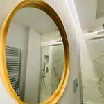 Cit,ma C'e Tut!tiny,but Need Is In! Apartman *
