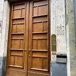 Cit,ma C'e Tut!tiny,but Need Is In! Apartman