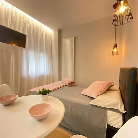 Cit,ma C'e Tut!tiny,but Need Is In! Torino