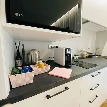 アパート Cit,ma C'e Tut!tiny,but Need Is In! *