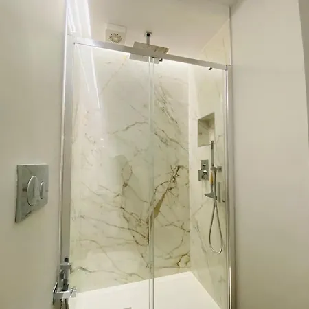 Cit,ma C'e Tut!tiny,but Need Is In! Apartamento