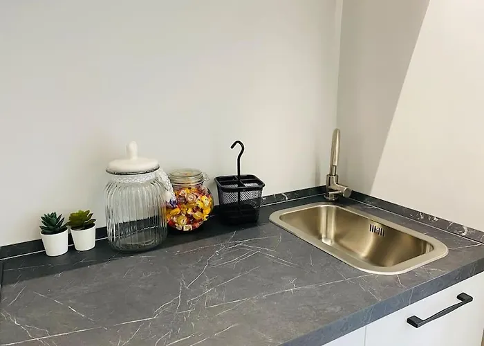 Cit,ma C’è Tut!tiny,but Need Is In! Appartement *