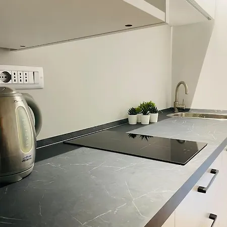 Appartement Cit,ma C'e Tut!tiny,but Need Is In! Turin