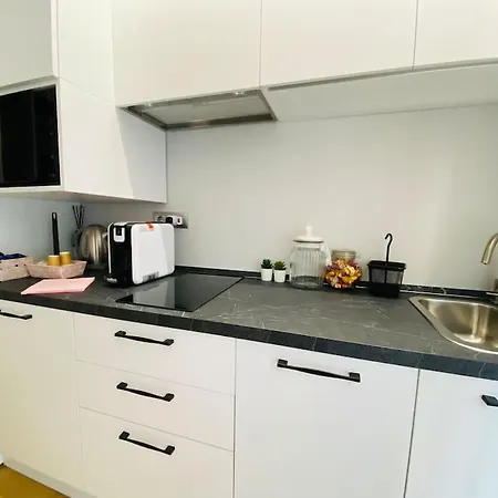 Appartement Cit,ma C'e Tut!tiny,but Need Is In! Turin