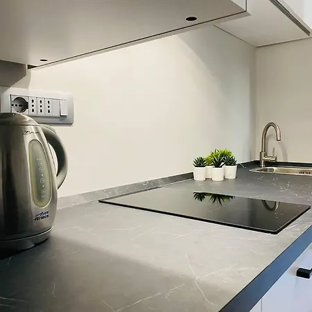 Appartement Cit,ma C'e Tut!tiny,but Need Is In! Turin
