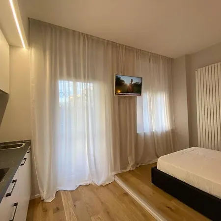 Cit,ma C'e Tut!tiny,but Need Is In! Appartement *